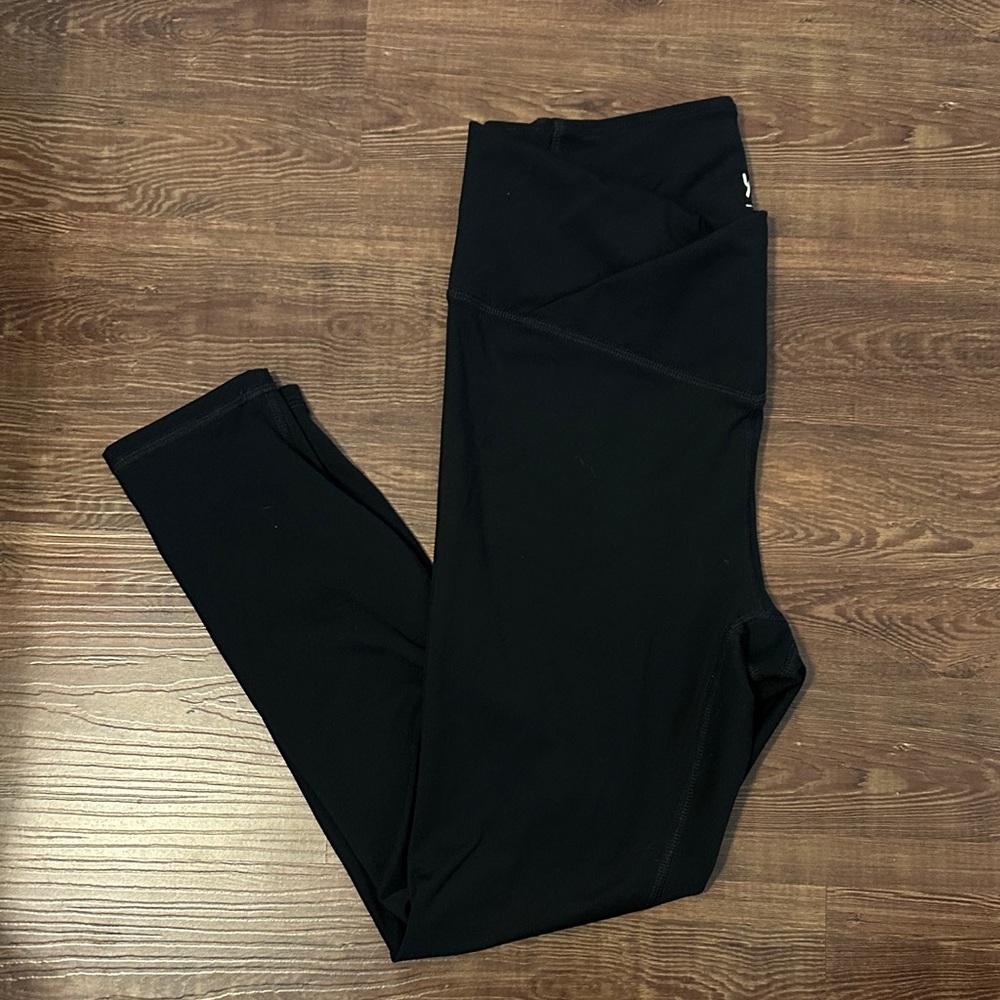 YITTY Classic Black Leggings